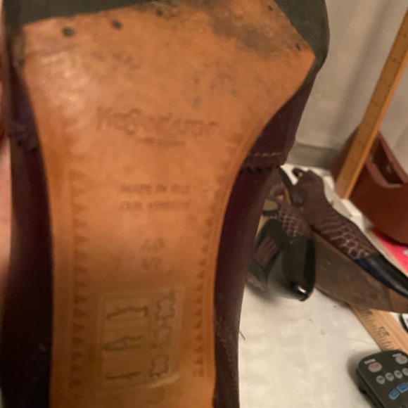 Yves St Laurant dark brown leather  pumps - Picture 10 of 12